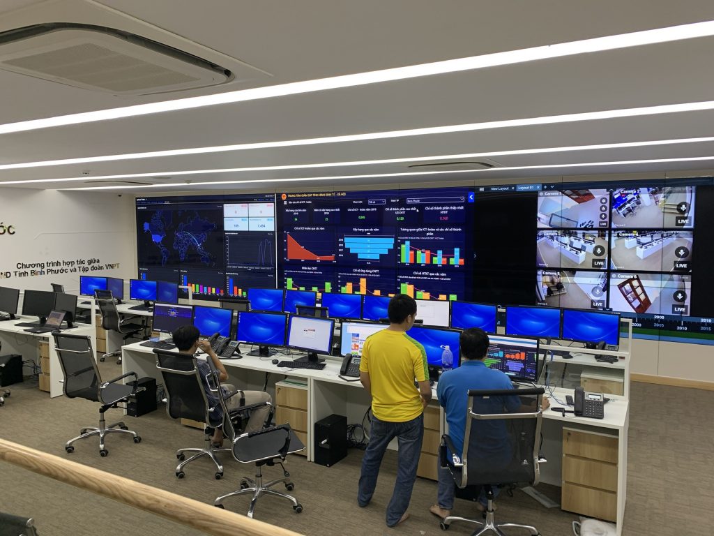 Hệ thống màn hình ghép tại trung tâm điều hành đô thị thông minh tỉnh Bình Phước